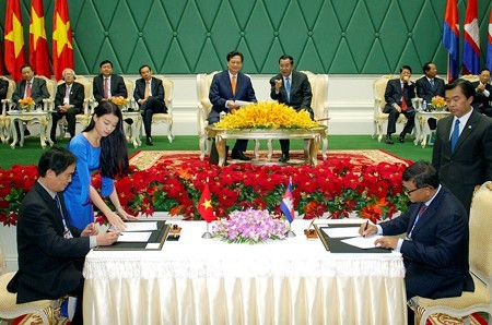 Premierminister Nguyen Tan Dung zu Gast in Kambodscha - ảnh 2